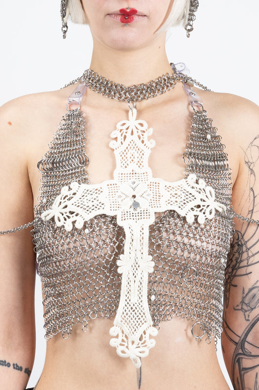 Cross layering harness